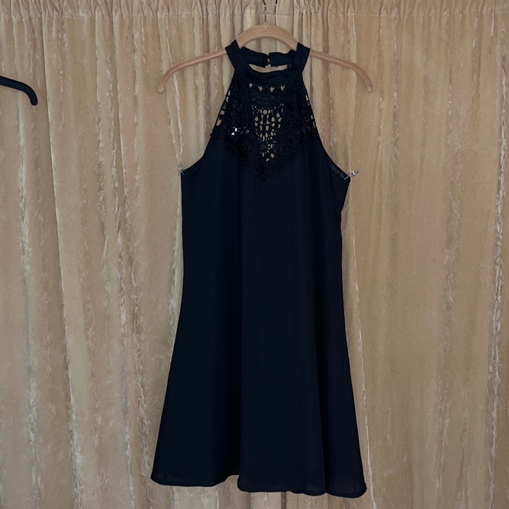 SWEETNIGHT A line Halter sleeveless lace top little black dress